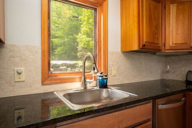 25 Benson Fuller Road, Winhall, VT 05340