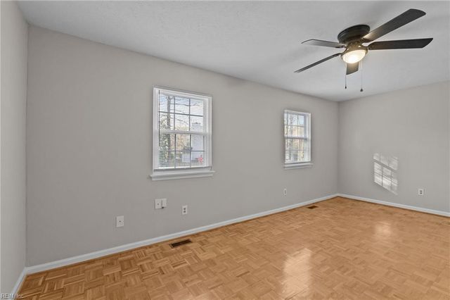 1653 Skiffes Creek CIR, Williamsburg, VA 23185