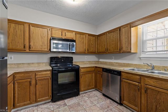 1653 Skiffes Creek CIR, Williamsburg, VA 23185