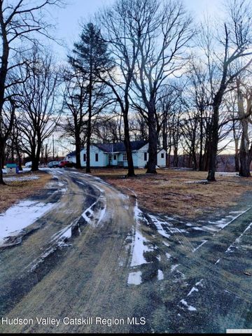 1644 U.S. Highway 9, Stuyvesant, NY 12173