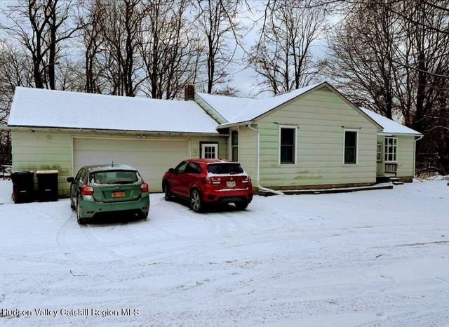 1644 U.S. Highway 9, Stuyvesant, NY 12173