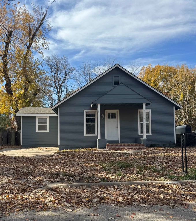 2647 N Fairview Ave, Wichita, KS 67204