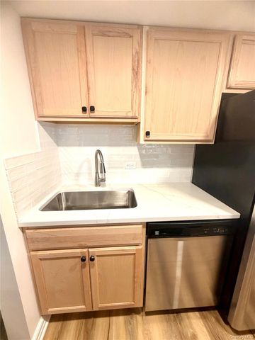 2414 Villa At The Woods 2414, Peekskill, NY 10566