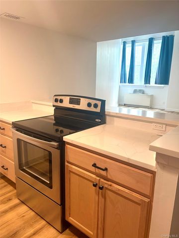 2414 Villa At The Woods 2414, Peekskill, NY 10566