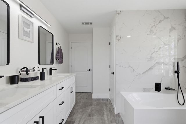 619 SW 26TH TERRACE, Cape Coral, FL 33914