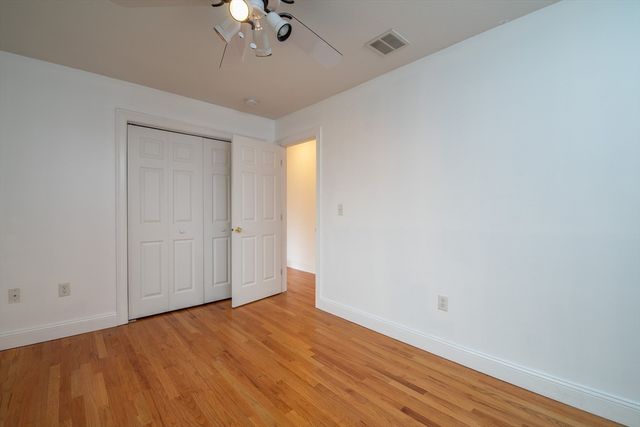 23 Summerfield Rd, Amherst, MA 01002