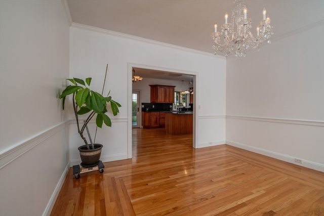 23 Summerfield Rd, Amherst, MA 01002