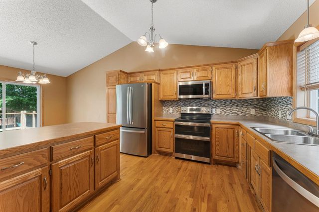 2871 237th Avenue NW, Saint Francis, MN 55070