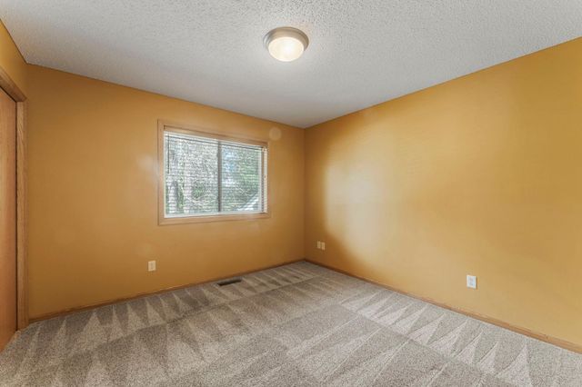 2871 237th Avenue NW, Saint Francis, MN 55070