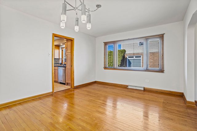 9716 S Harding Avenue, Evergreen Park, IL 60805