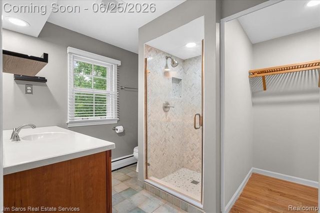 32807 Red Oaks Trail, Beverly Hills, MI 48025