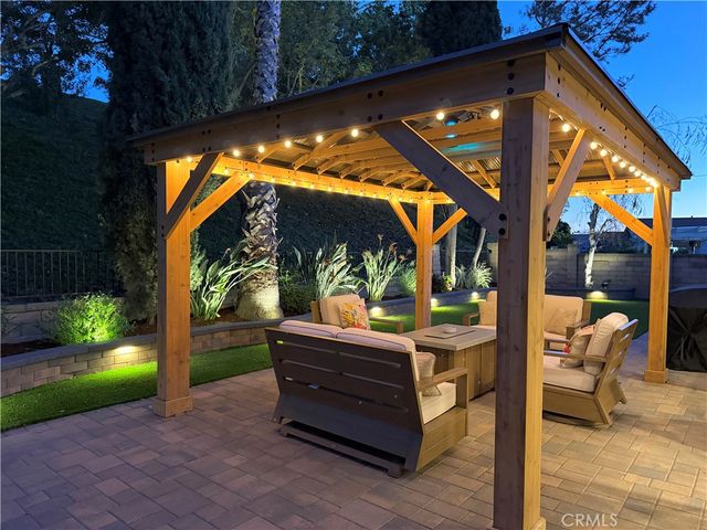 27792 Sinsonte, Mission Viejo, CA 92692