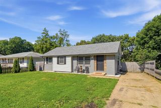 1024 E 36th Court, Des Moines, IA 50317