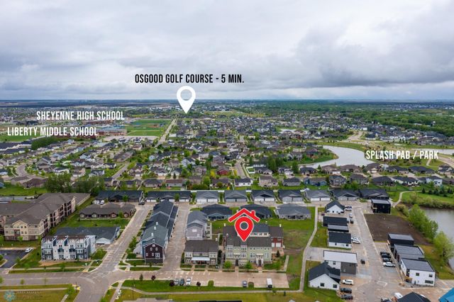 503 33rd Way E B, West Fargo, ND 58078