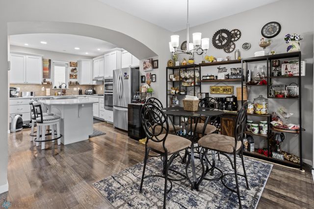 503 33rd Way E B, West Fargo, ND 58078