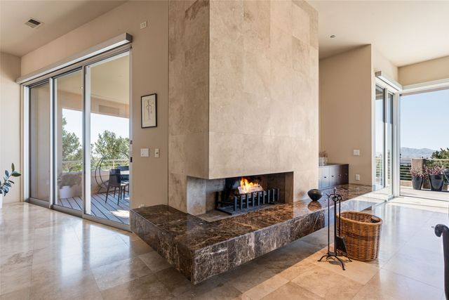 1135 S Summit Drive, Santa Fe, NM 87501