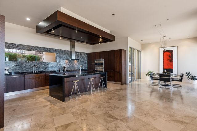 1135 S Summit Drive, Santa Fe, NM 87501