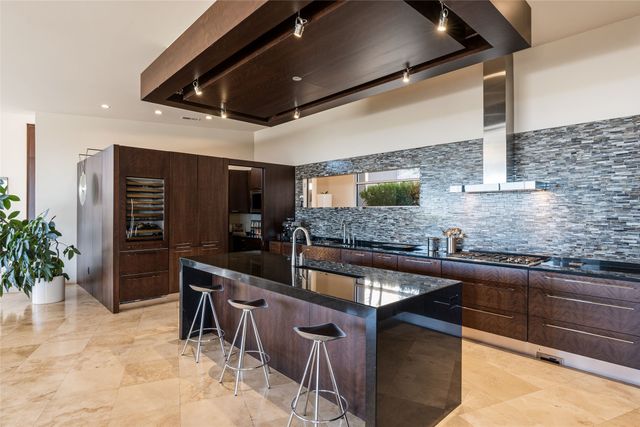 1135 S Summit Drive, Santa Fe, NM 87501