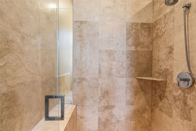 1135 S Summit Drive, Santa Fe, NM 87501