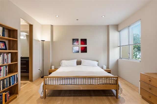 1135 S Summit Drive, Santa Fe, NM 87501