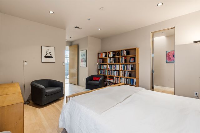 1135 S Summit Drive, Santa Fe, NM 87501