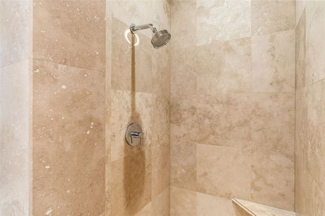 1135 S Summit Drive, Santa Fe, NM 87501