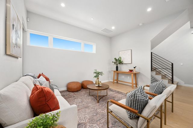 5605 Sunshine DR 10, Austin, TX 78756