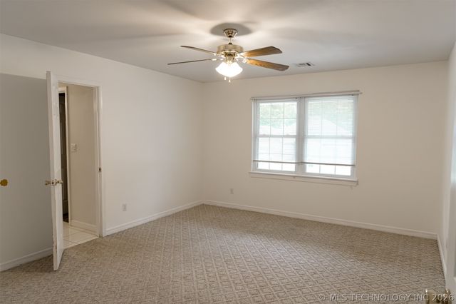 1304 SE 2nd Street, Wagoner, OK 74467