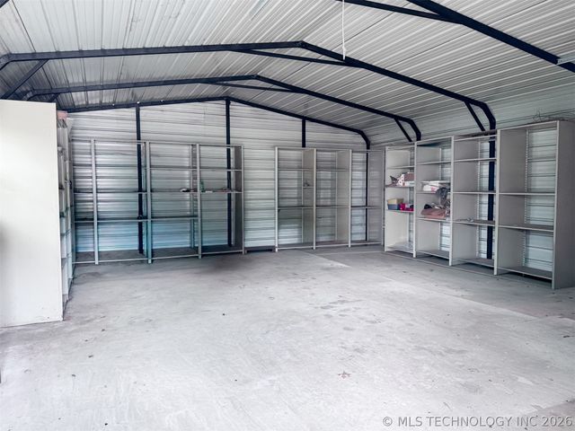 1304 SE 2nd Street, Wagoner, OK 74467