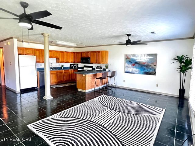 3006 Brentwood Court, Kingston, TN 37763