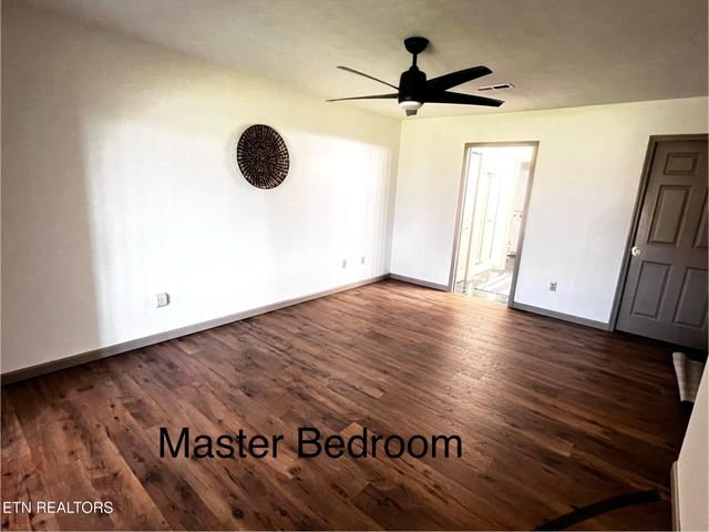 3006 Brentwood Court, Kingston, TN 37763