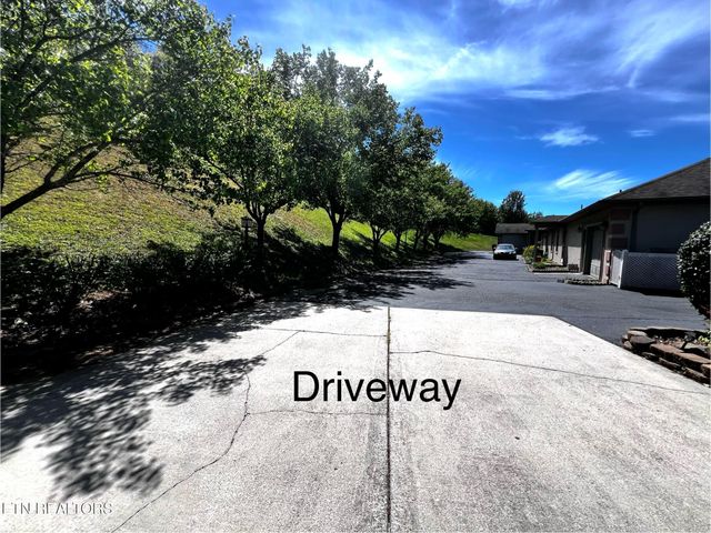 3006 Brentwood Court, Kingston, TN 37763