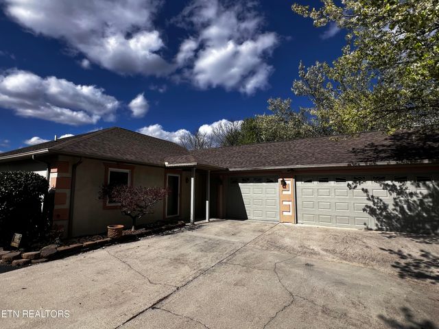 3006 Brentwood Court, Kingston, TN 37763