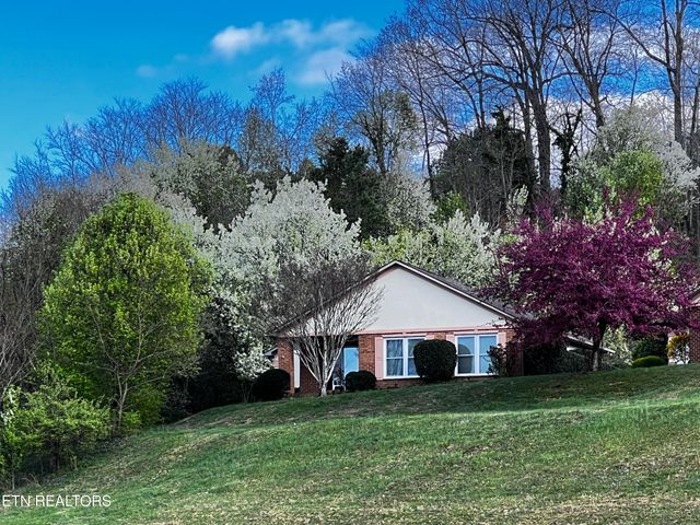 3006 Brentwood Court, Kingston, TN 37763