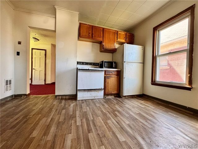 2022 La Salle Avenue, Niagara Falls, NY 14301