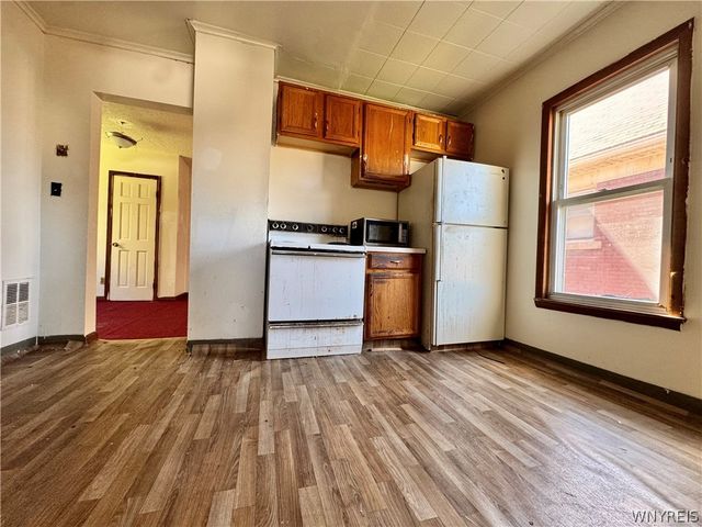 2022 La Salle Avenue, Niagara Falls, NY 14301
