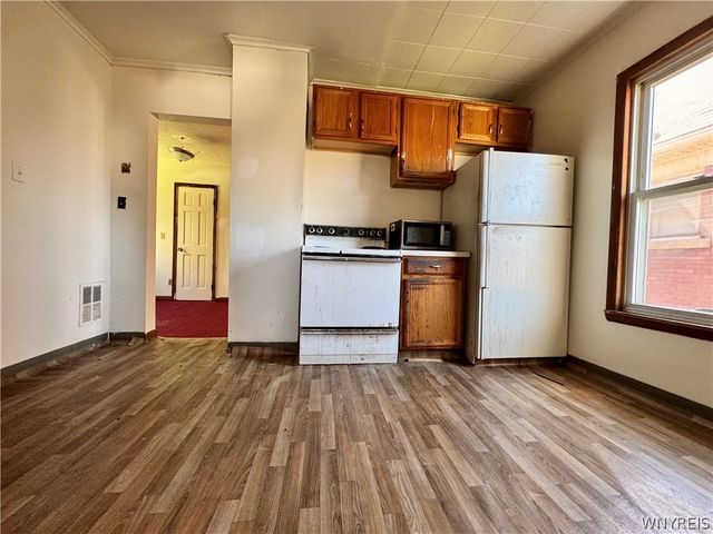 2022 La Salle Avenue, Niagara Falls, NY 14301