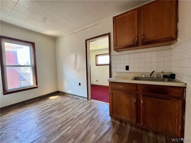 2022 La Salle Avenue, Niagara Falls, NY 14301