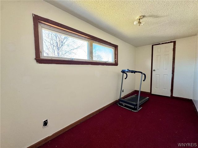 2022 La Salle Avenue, Niagara Falls, NY 14301