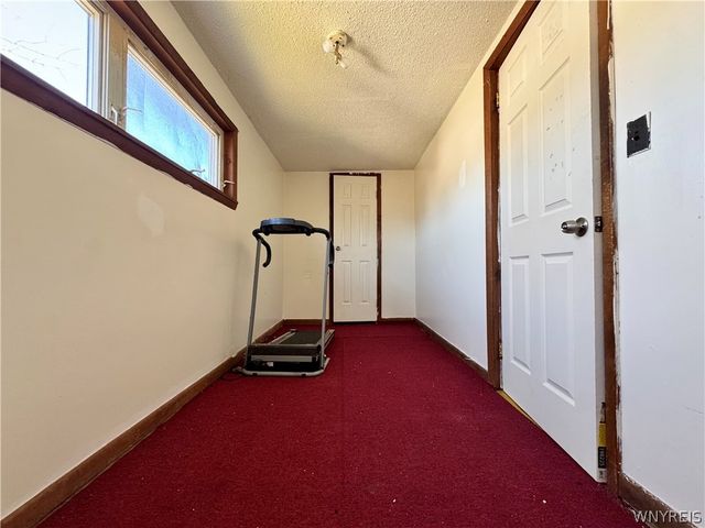 2022 La Salle Avenue, Niagara Falls, NY 14301
