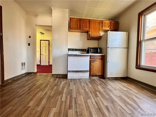 2022 La Salle Avenue, Niagara Falls, NY 14301