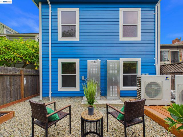 718 26th, Oakland, CA 94612