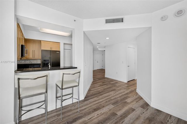 111 SE 8th Avenue 705, Fort Lauderdale, FL 33301
