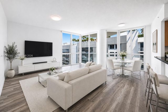 111 SE 8th Avenue 705, Fort Lauderdale, FL 33301