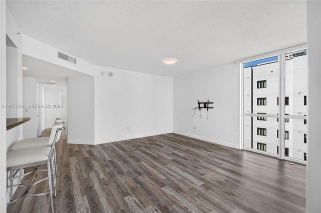 111 SE 8th Avenue 705, Fort Lauderdale, FL 33301