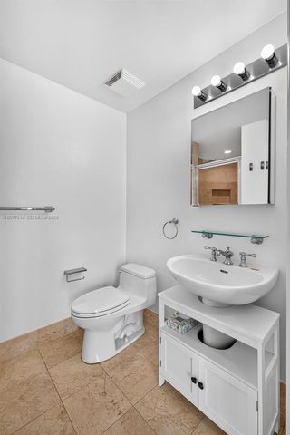 111 SE 8th Avenue 705, Fort Lauderdale, FL 33301