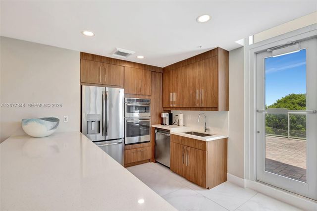 111 SE 8th Avenue 705, Fort Lauderdale, FL 33301