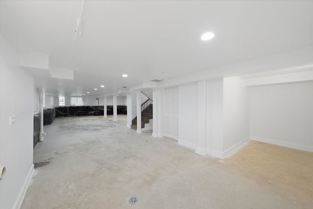 7607 S May Street, Chicago, IL 60620