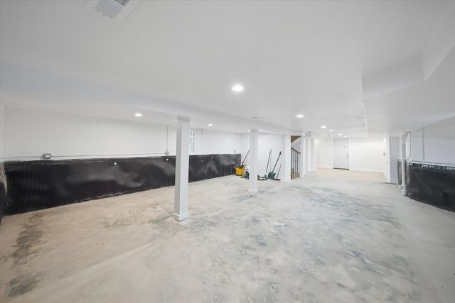 7607 S May Street, Chicago, IL 60620