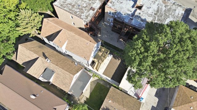 7607 S May Street, Chicago, IL 60620